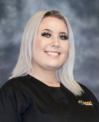 Lexi - Dental Assistant