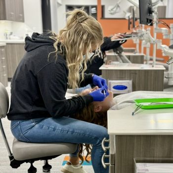 FF80C8F9-49DD-49F8-BB60-0A42E7E7403F_1_105_c